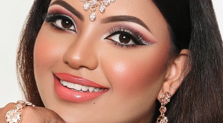 Fozgkhan_Makeup (Home Service) billede 2