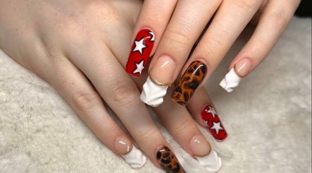 Immagine 2, nails_bkx