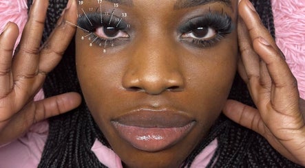 The Lash Institute, bilde 3