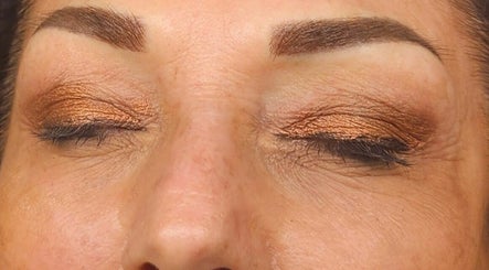 hình ảnh 2 của Remedi Permanent Makeup Corydon