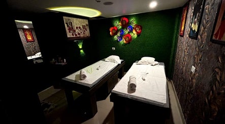 Spa Lavish image 2