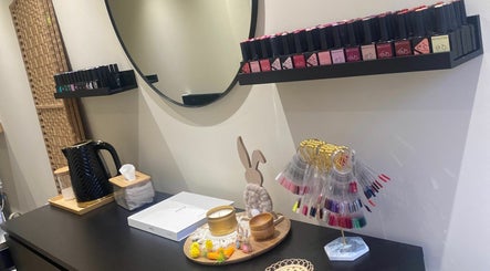 The Nail and Beauty Hideaway with Rebecca Glover slika 2