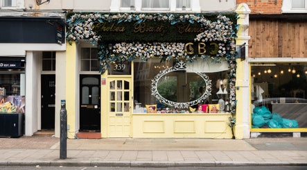 Mai Nails and Lash Studio image 3