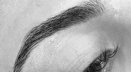 Brows by Rochelle imagem 2