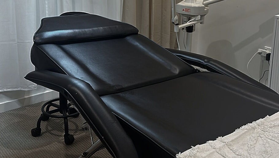 Luxury treatment bed at Skulptured Skin & Body, Ropes Crossing, New South Wales, AU, perfect for relaxation.