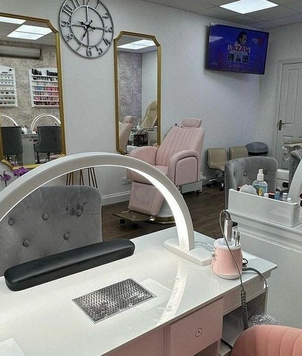 Megs Beauty and Nails billede 2