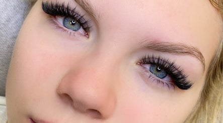 Immagine 3, La. Brow
