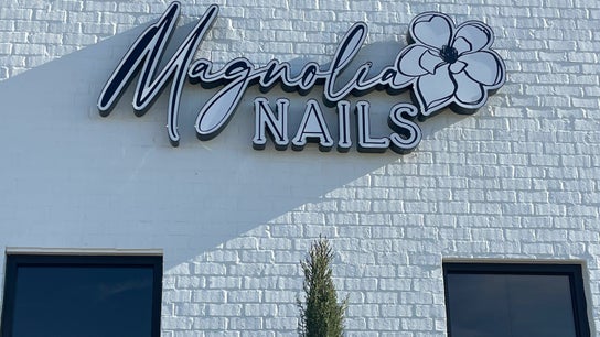 Magnolia Nails