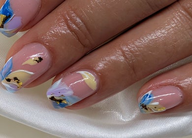 Close-up of floral nail art at Tetyana's Beauty, Colchester, England, GB, showcasing intricate design.