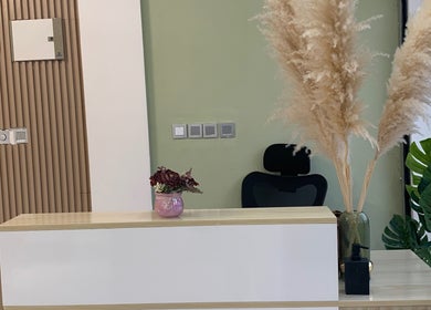 Elegant reception at Aurora Beauty Bay, Accra, Greater Accra Region, GH, featuring chic decor and welcoming atmosphere.