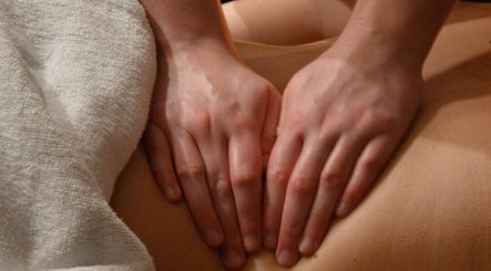 Juliette Hopquin Massage afbeelding 3