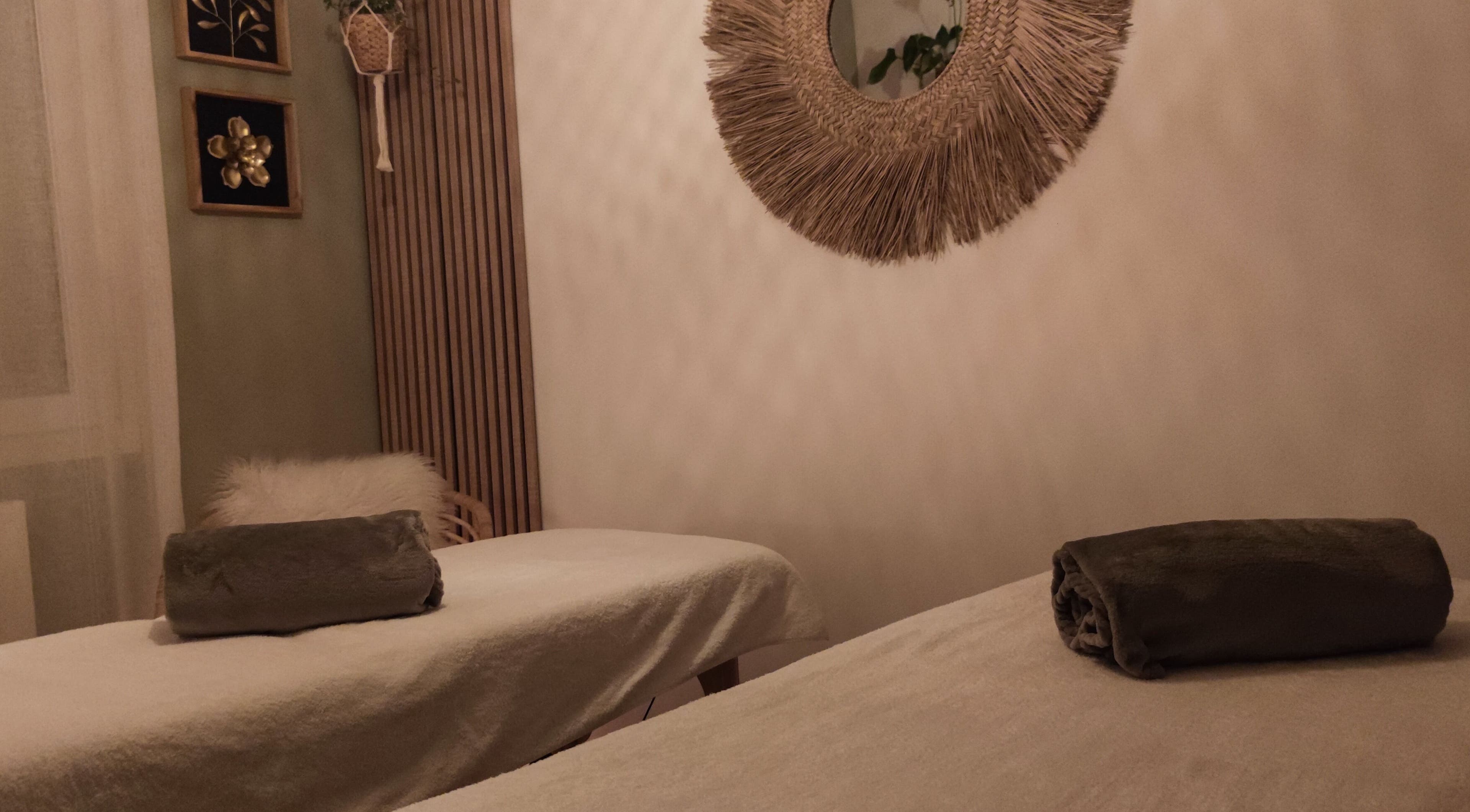 Salle de massage apaisante de Kryse Massage à Garéoult, Provence-alpes-côte D'azur, FR.