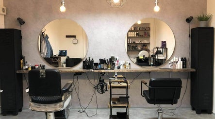 Franka Hairsalon and Barbershop