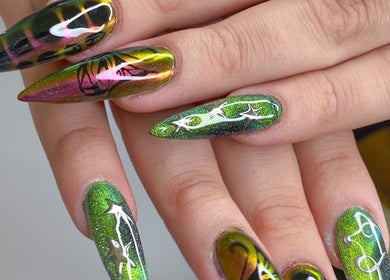 Vibrant green nails with intricate designs at Yanice Gianina Nails, Berlin, Berlin, DE.