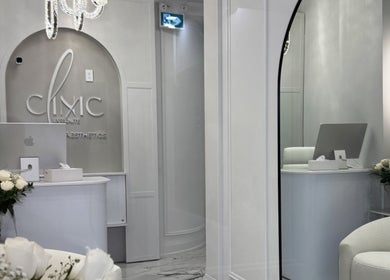 Elegant clinic lobby at Aesthetic Nurse Marta, Vaughan, Ontario, CA with floral decor and modern design.