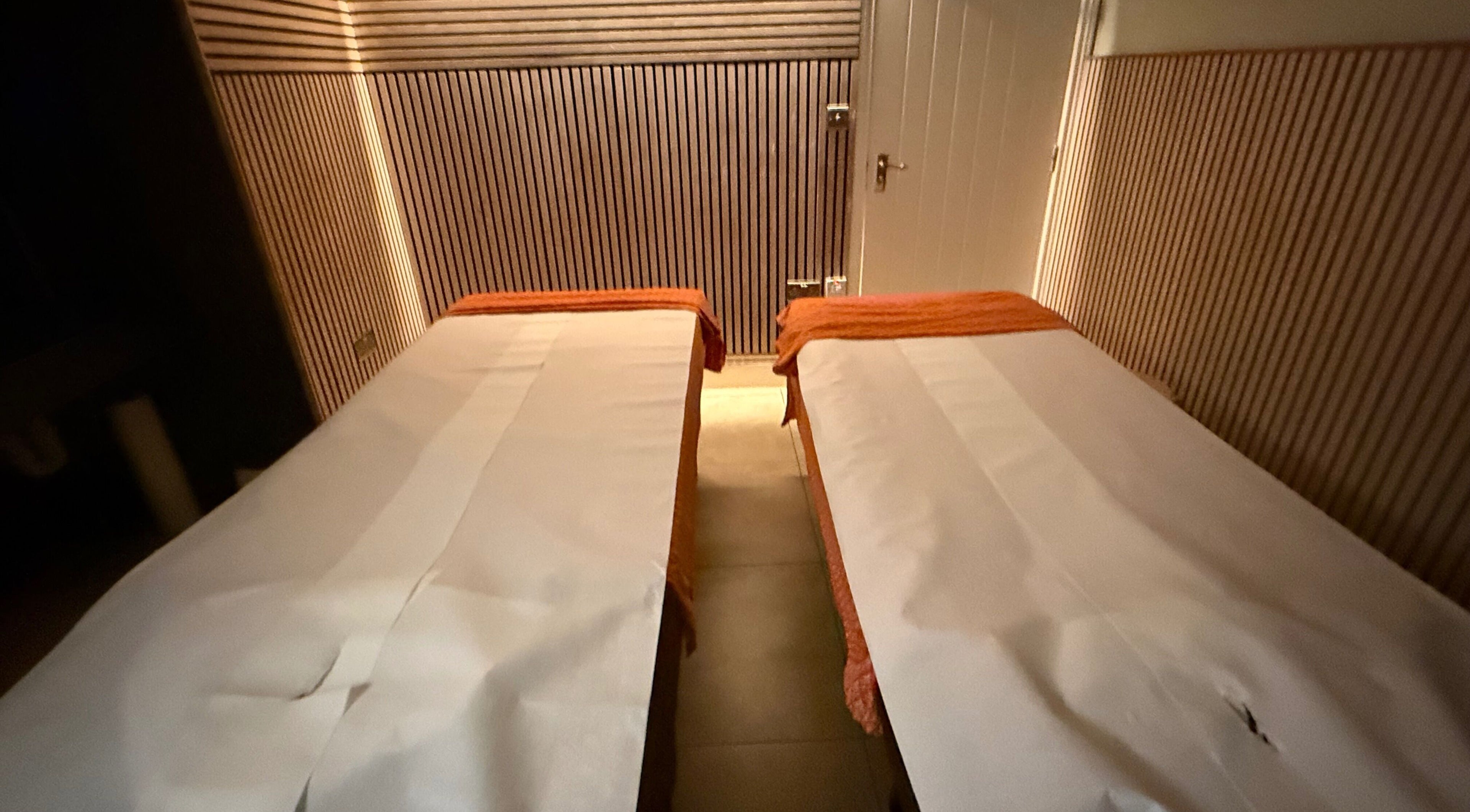 Tranquil double massage room at Opulence Thai Spa | Covent Garden, London, England, GB.