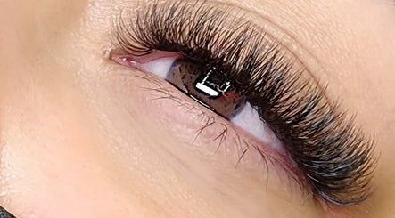 Lash_EnVii image 2
