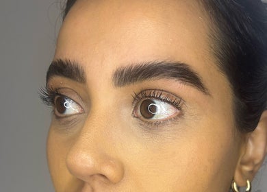 Beautifully shaped eyebrows at House of Brows North Sydney, North Willoughby, New South Wales, AU.