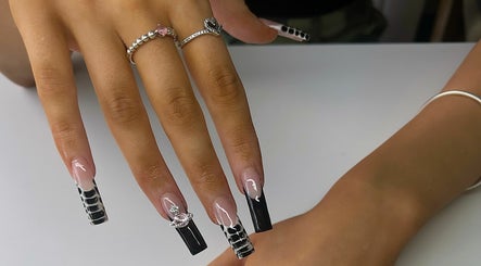 Nails by Piperr image 3