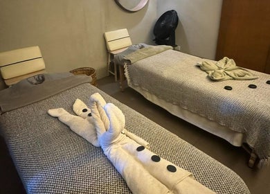 Relaxing dual massage beds at Bamboo Spa Beauty and Wellness BGC, Taguig, Metro Manila, PH.