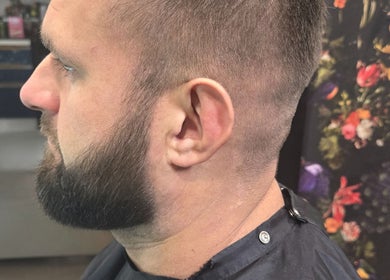 Close-up of a fresh beard trim at AR Hair, Bathgate, Scotland, GB showcasing expert grooming skills.