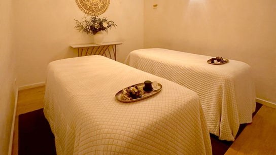 Cheewa Aroma Massage