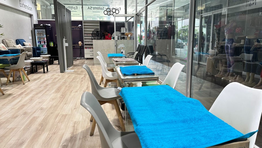 Epiphany Salons SA, bilde 1