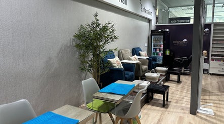 Epiphany Salons SA, bilde 2