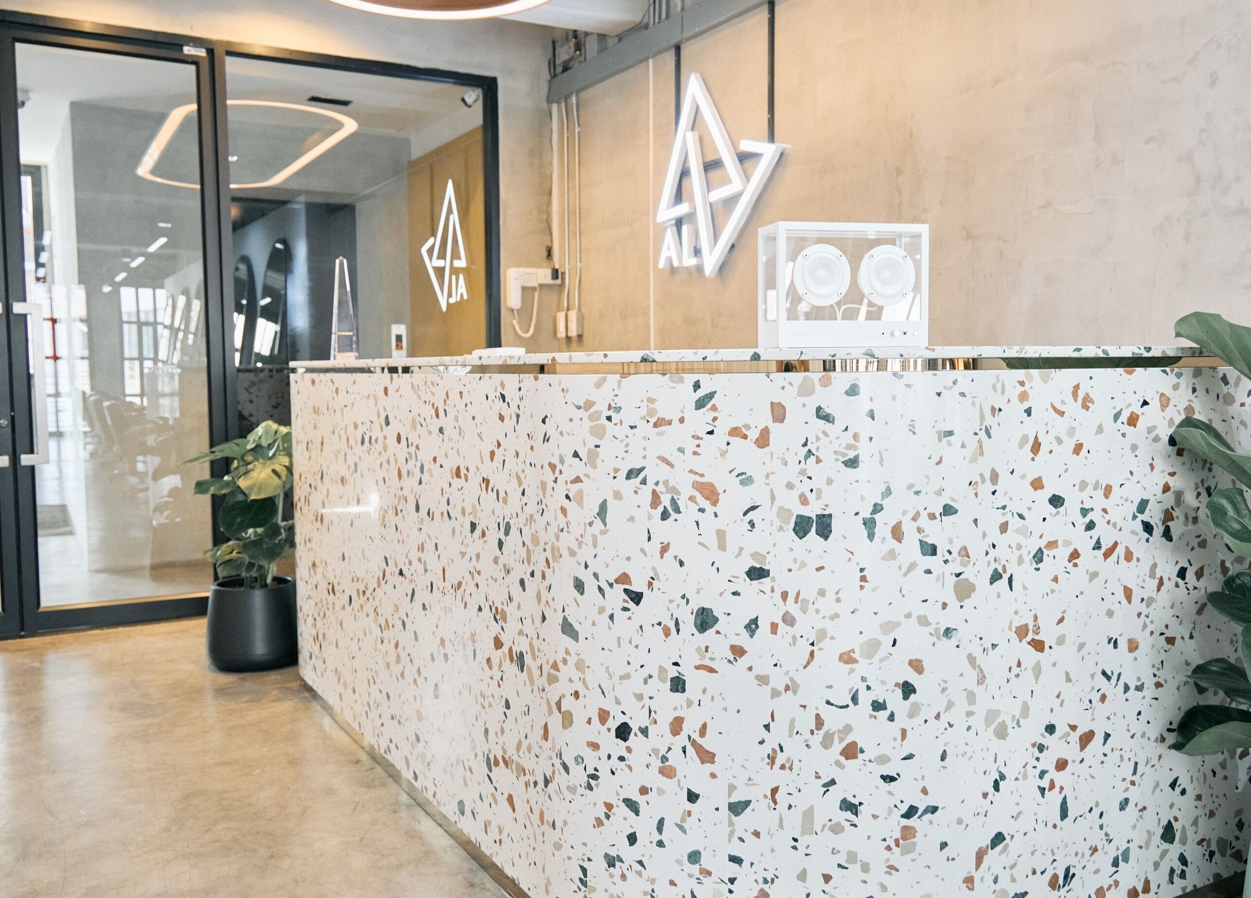 Elegant AL etro reception area with terrazzo counter in กรุงเทพมหานคร, TH.