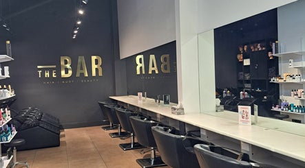 The Bar Hair & Beauty – obraz 2