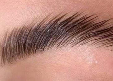 Perfectly groomed eyebrow at Hoho Lashes in Glenelg East, South Australia, AU for flawless beauty.