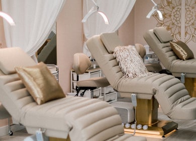 Luxurious spa chairs at AvaBellas Brow & Skincare Studio, Bonney Lake, Washington, US.