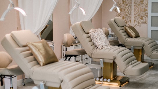 AvaBellas Brow & Skincare Studio