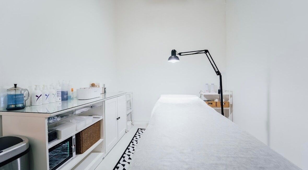 Sleek waxing treatment room at Velvet Waxing, Phuket, Phuket, TH with modern decor and treatment bed.