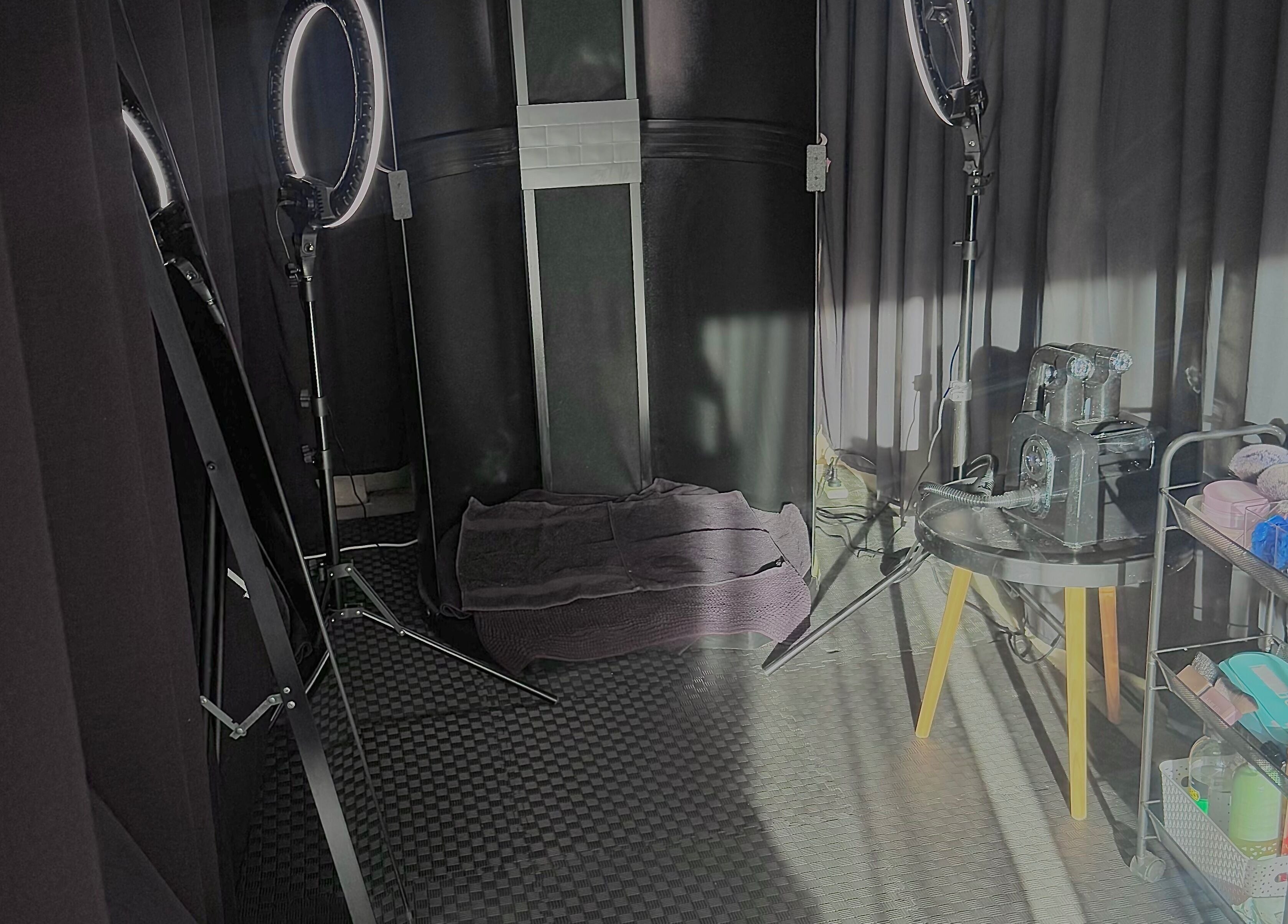 Professional tanning setup at Golden Glow by Alysha, Croydon, Victoria, AU with ring lights and beauty products.