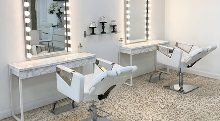 Hair and Beauty Bar image 2