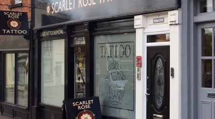 Front view of Scarlet Rose Tattoo studio in Newport Pagnell near Piercings By Hannah Fleur (Milton Keynes).