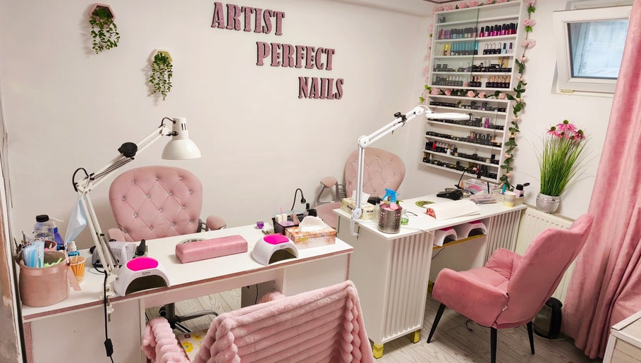 Artist Perfect Beauty by Cristina Matei image 1