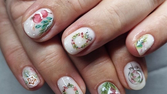 Dannika Bernadette - Nail Artist