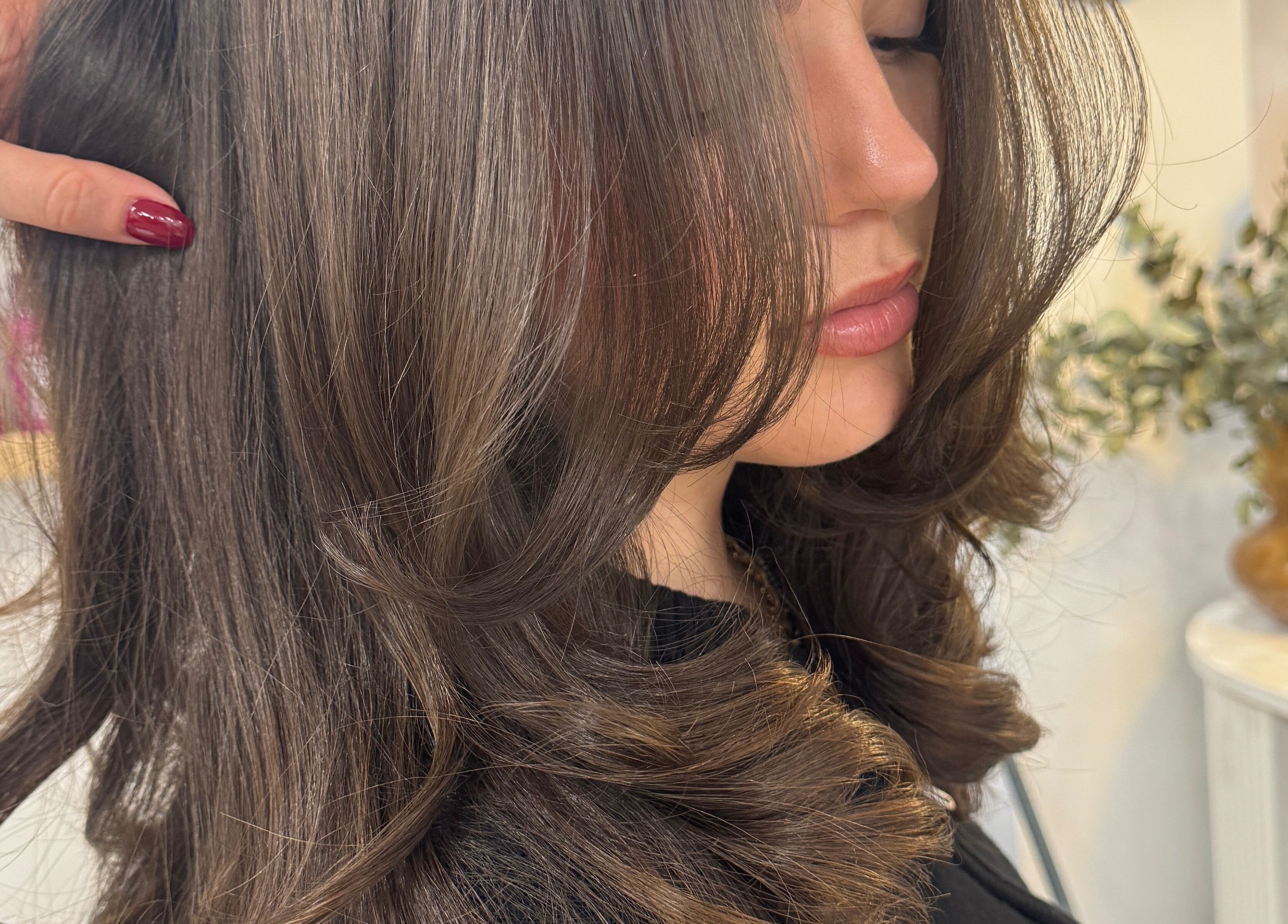 Elegant hairstyle at StudioBlonde By Tahlia in Mona Vale, New South Wales, AU showcasing luxurious waves.