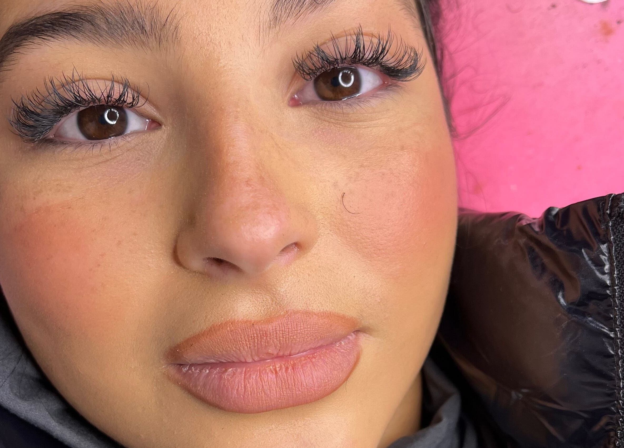 Close-up of flawless eyelash extensions at Aaliyahlashh, Crawley, England, GB.