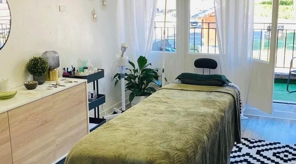 Treatment room at The Eye-Brow Bar by Laura in Essert-romand, Auvergne-rhône-alpes, FR with natural light.