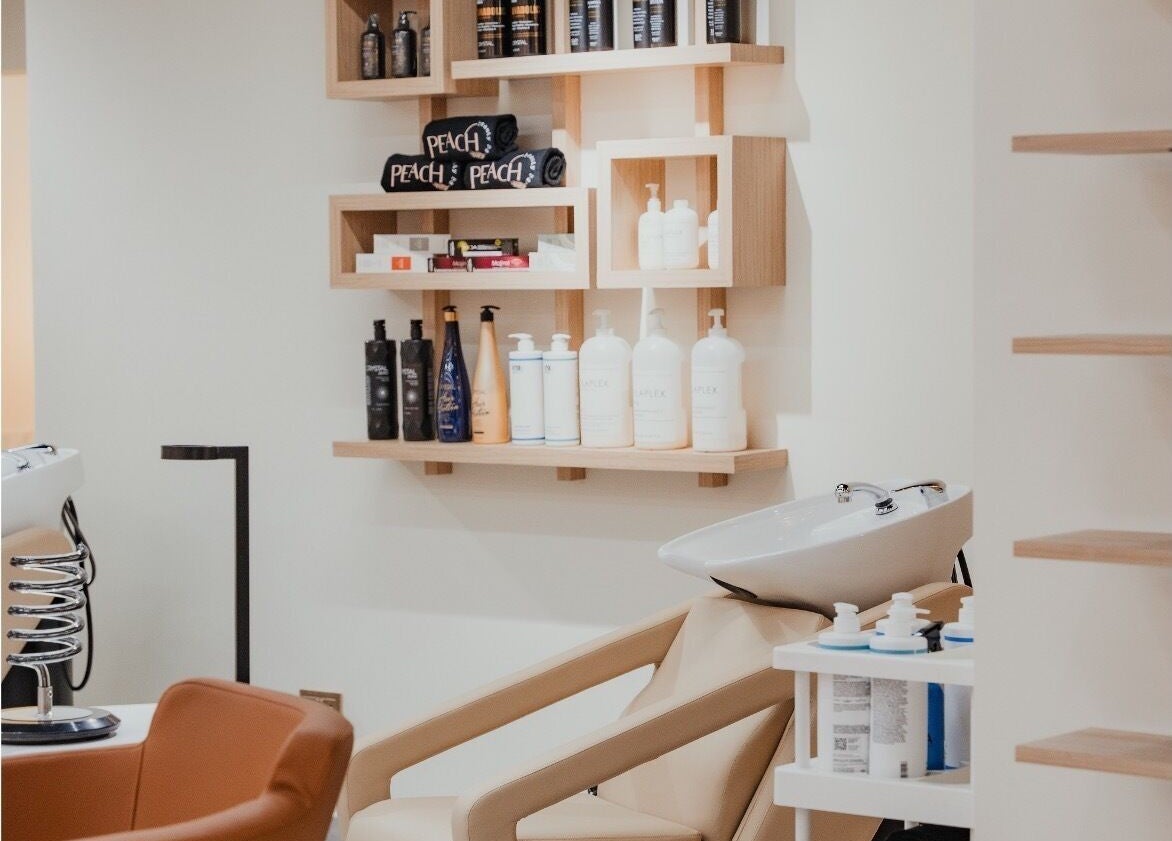 Modern wash station with products at Peach Beauty Bar, Dubai, Dubai, AE.