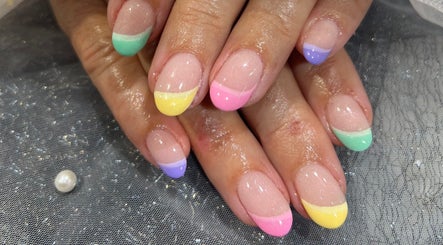 Gambar Cady at Coco Nails 3