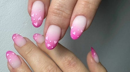 Nails_in _limassol image 3