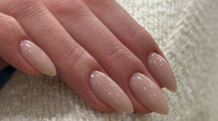 Beige Nail Studio