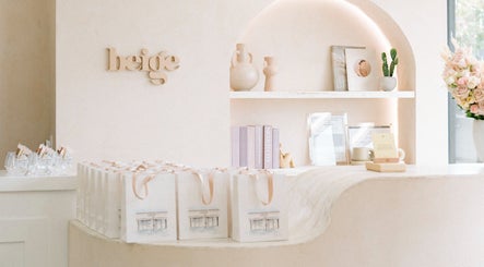 Beige Nail Studio