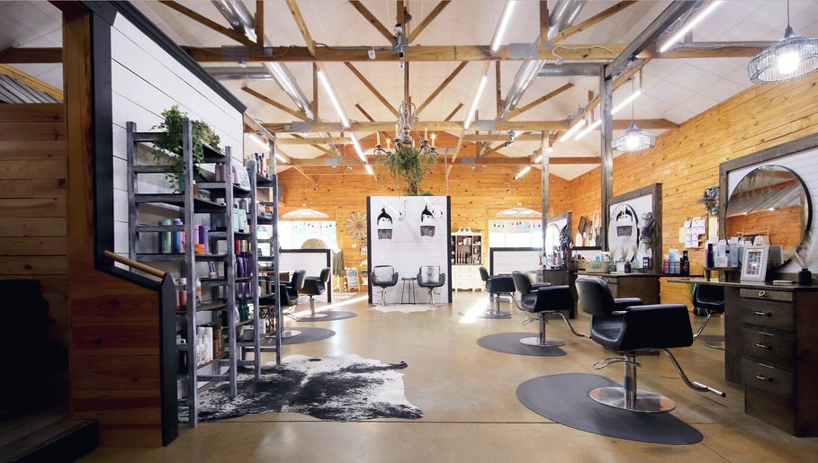 Meraki and Co Salon LLC image 1
