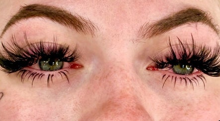 Close-up of elegant eyelash extensions by Iconic Lash Babe, Melbourne, Victoria, AU.