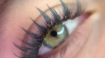 Close-up of eyelash extensions at Iconic Lash Babe, Melbourne, Victoria, AU, showcasing precise lash work.